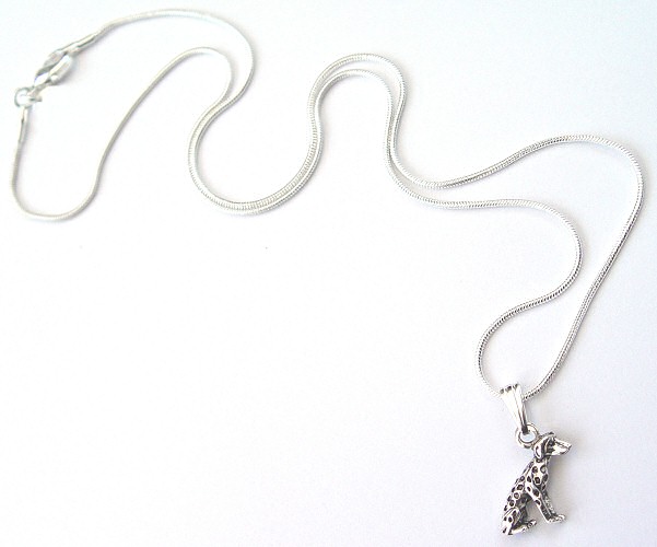 dalmatian-necklace4.jpg